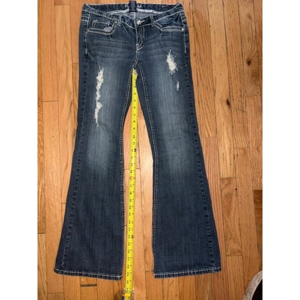 Amethyst Size 7 Distressed Flare Leg Jeans Blue Denim Stitch T01-12